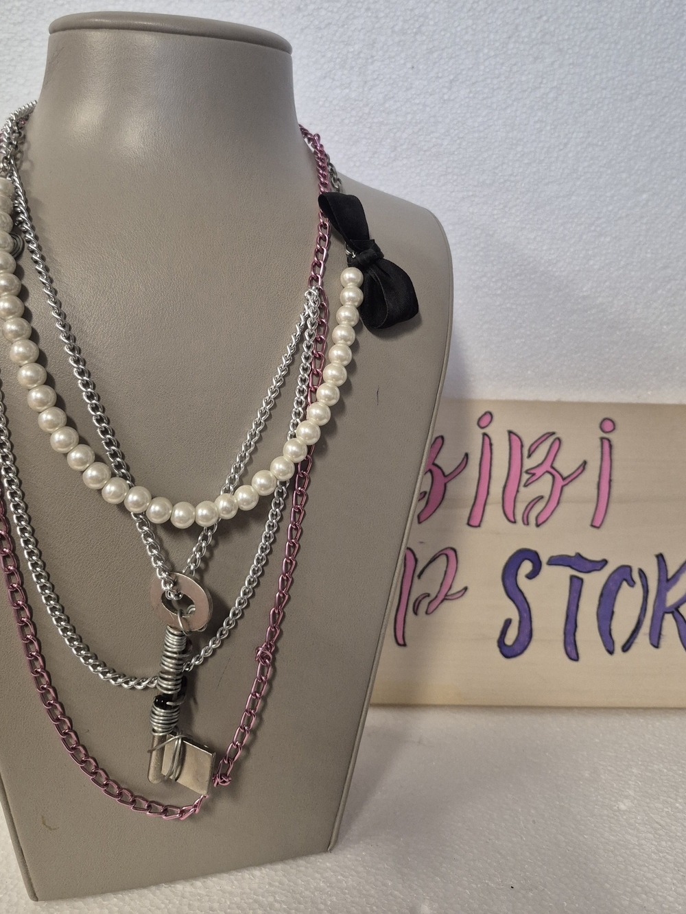 Vintage Necklace Steampunk and Upcycling style. The signature